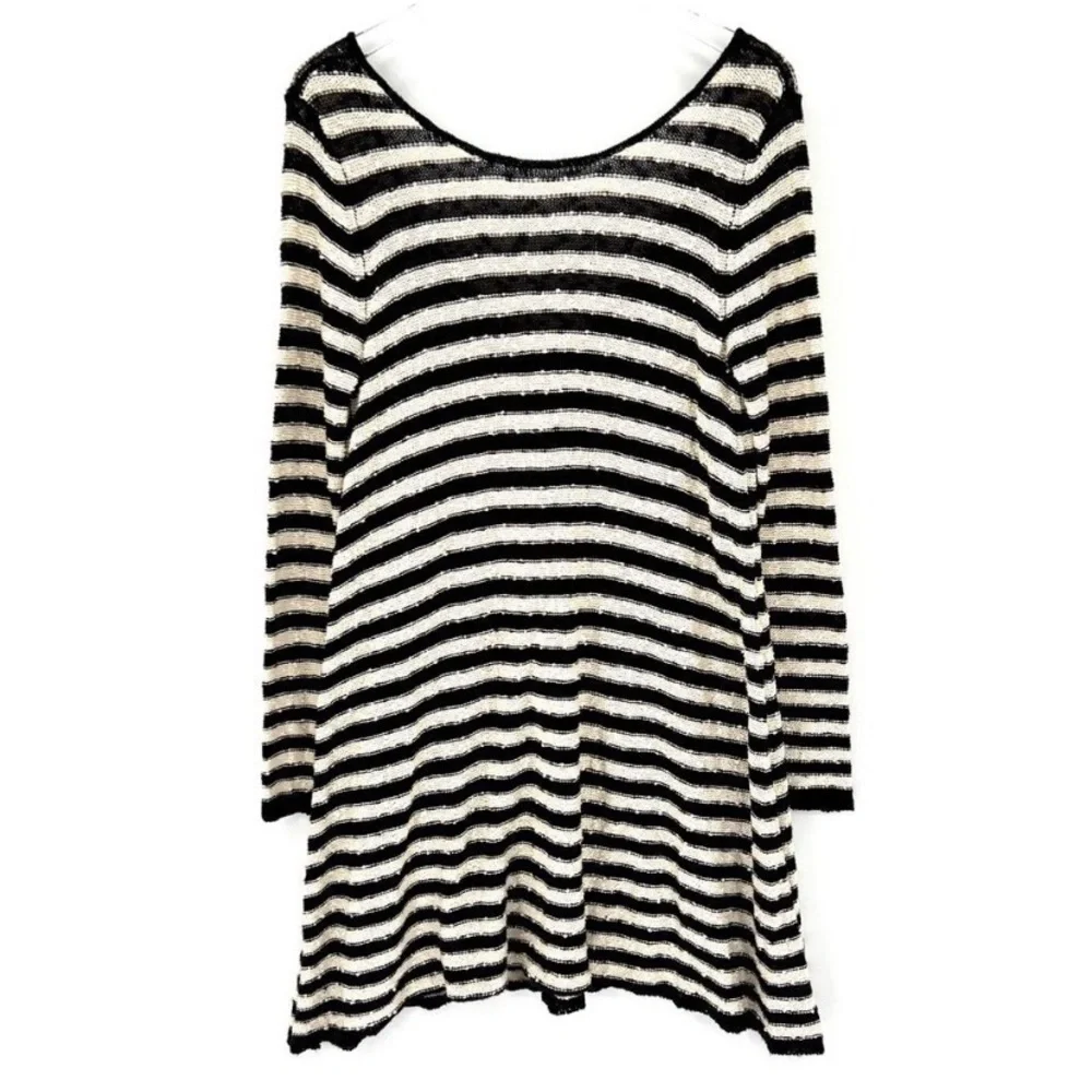 Free People nob textured knit long sleeved midi dress